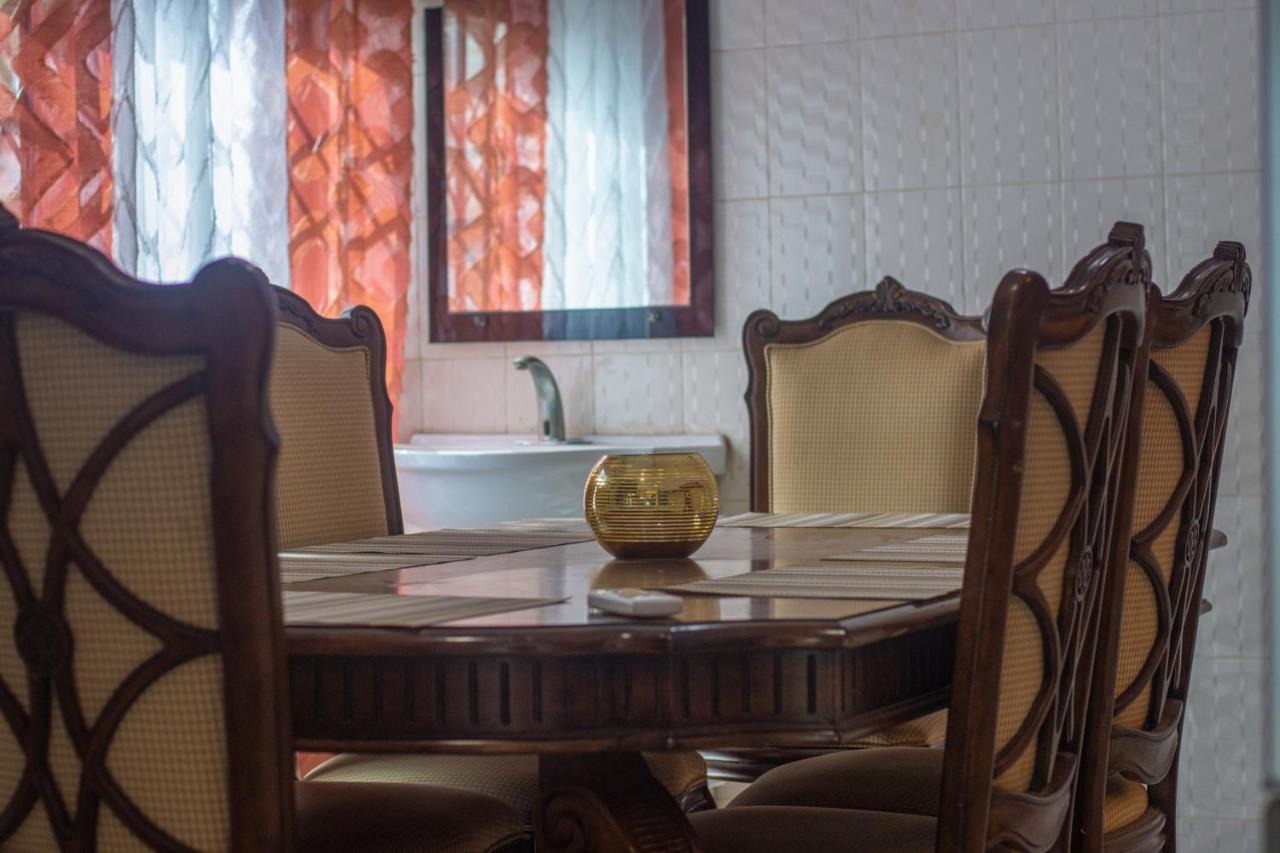 Afranasa Inn 테마 외부 사진